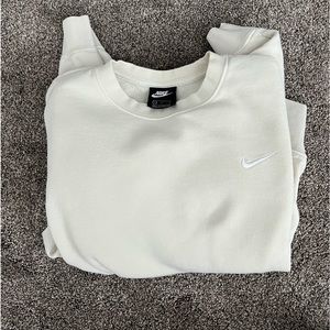 Cropped Nike Sweatshirt - Size L